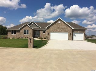 4605 Cortez Dr, Quincy, IL 62305