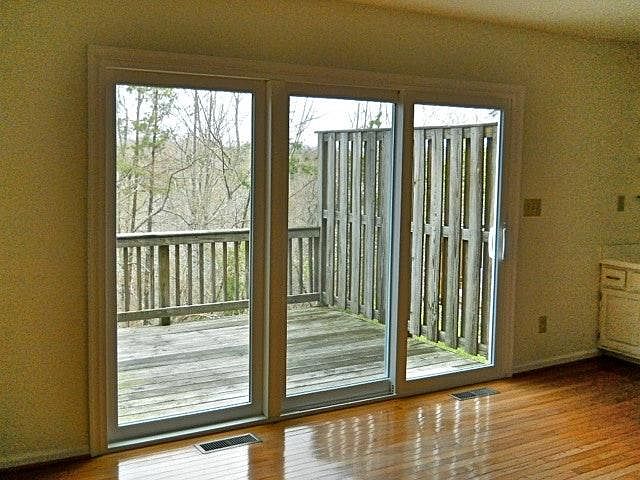 Living room sliders to parkland