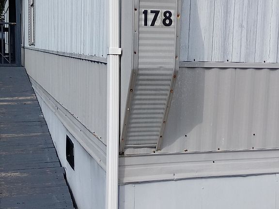 2nd image of Mobile Home For Sale Bradbury Pointe #178