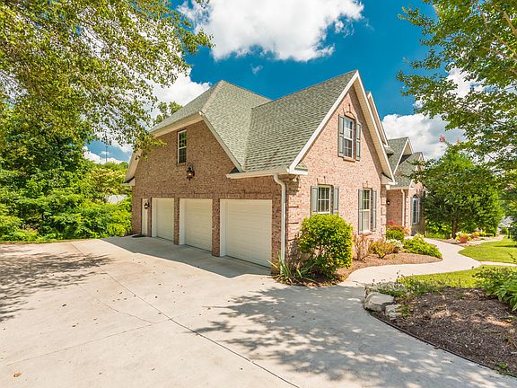 5th image of 1725 Royal Harbor Dr