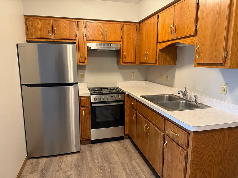 813 Covey Ln #4 — Photo 10