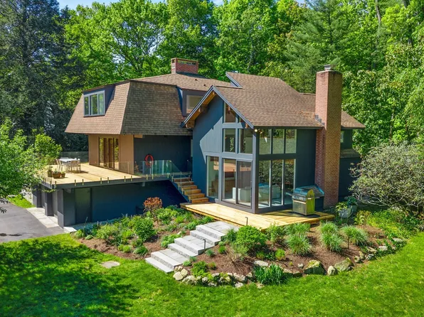 38 Old Rock Lane, New Canaan, CT 06840