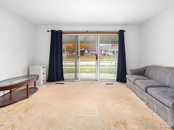 3rd image of 5901 Leisure South Dr SE #227