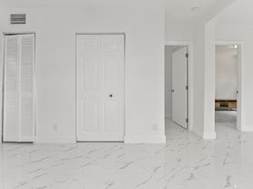 515 Putnam Rd, West Palm Beach, FL
