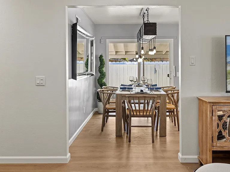 1571 David Ave — Photo 6
