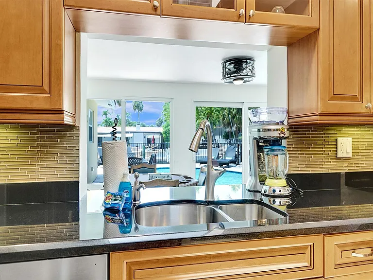 2051 Coral Reef Dr — Photo 13