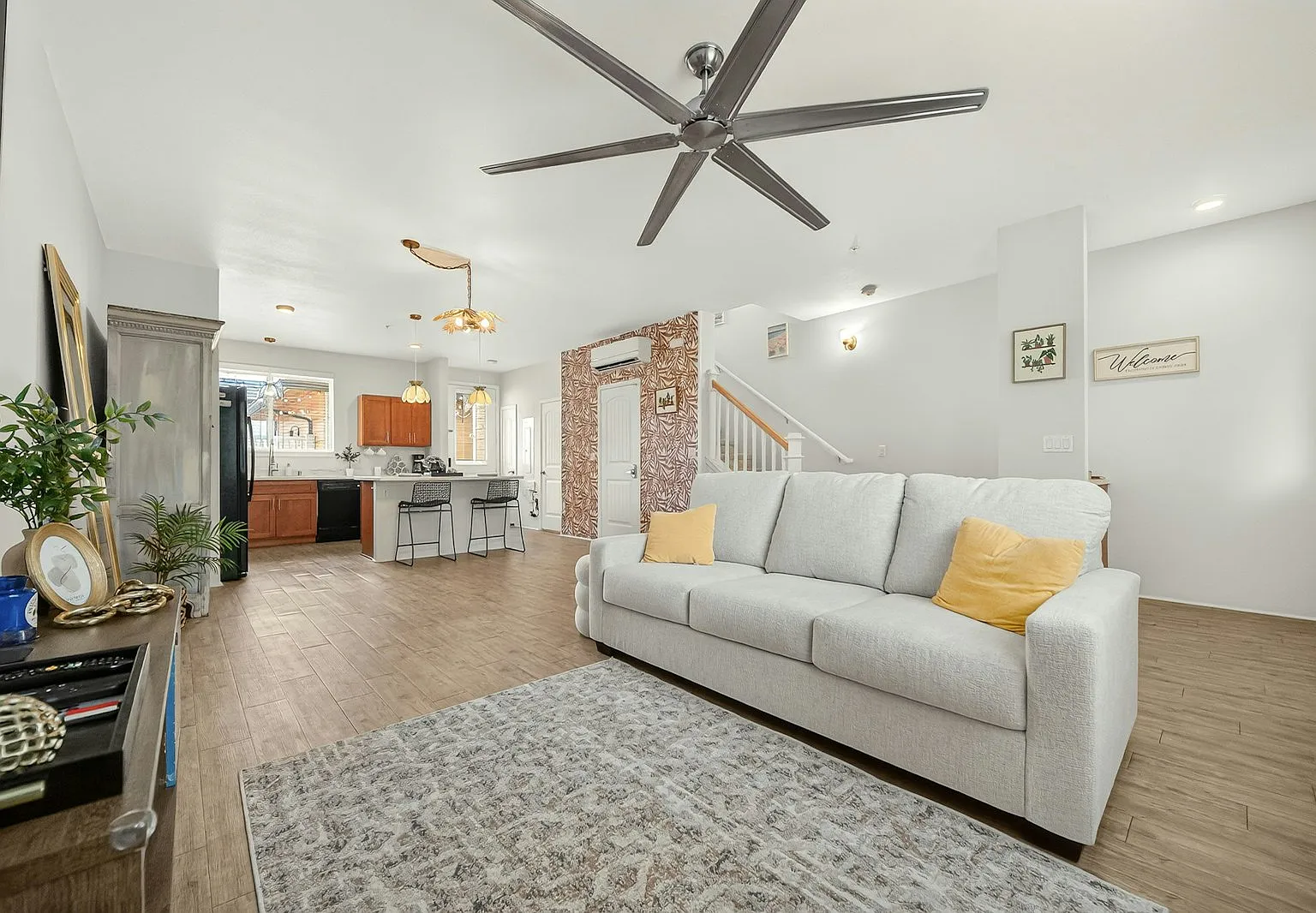 724 Kakala Street, Unit 1303 — Photo 1