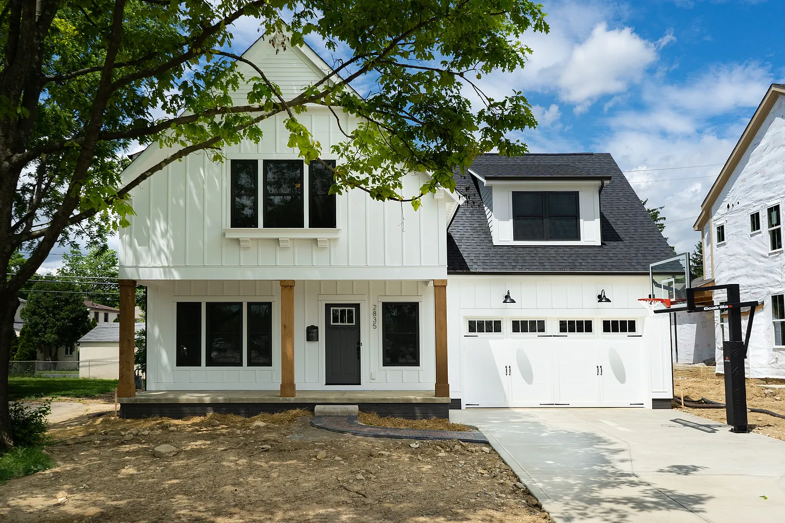 2835 Redding Rd photo 1