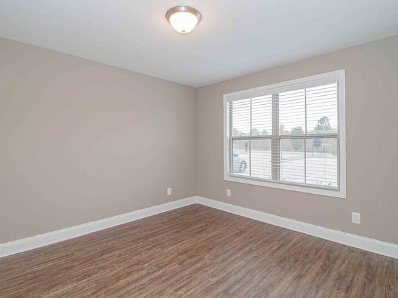3rd image of 325D Landrum Pl
