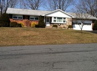 9 Whaley St, Milford, NJ 08848