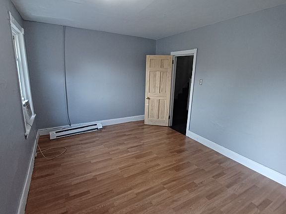 3rd image of 1249 E Chelten Ave Floor 1