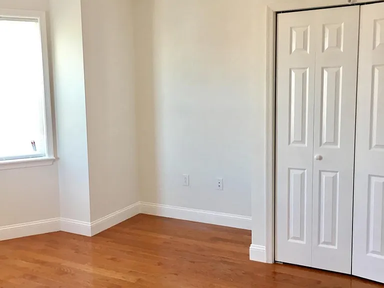 1904 S 10th St #2 — Photo 3