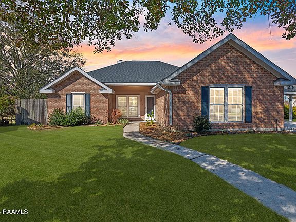 2nd image of 2104 Sago Cir