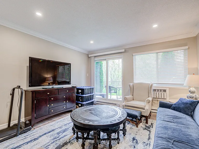 1450 Glen Abbey Gate #214 — Photo 7