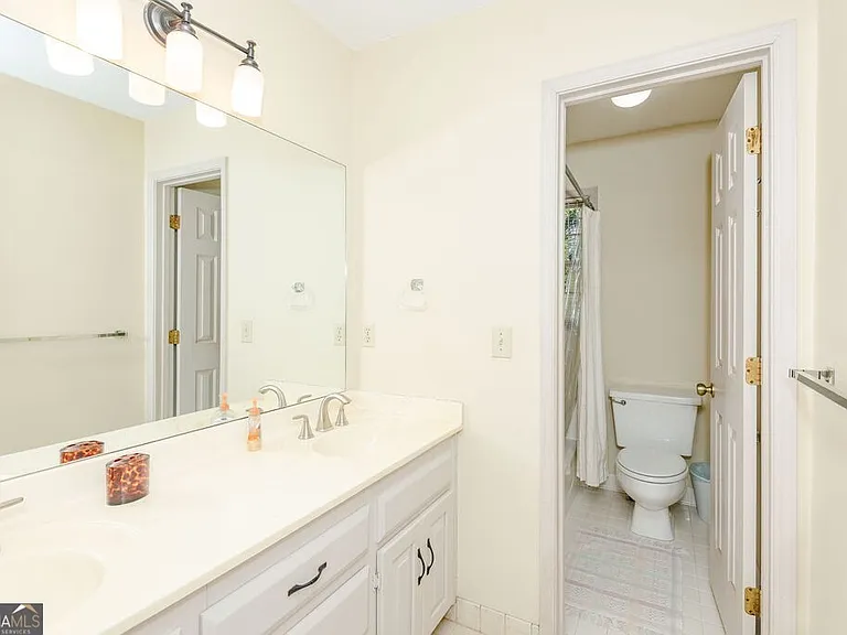 10315 Crescent Ridge Dr — Photo 23