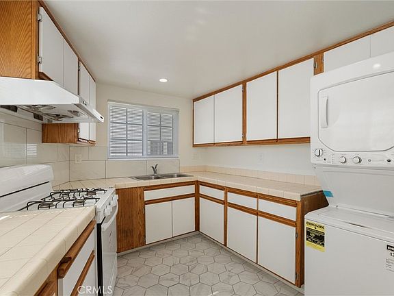 4th image of 716 New Depot St APT A