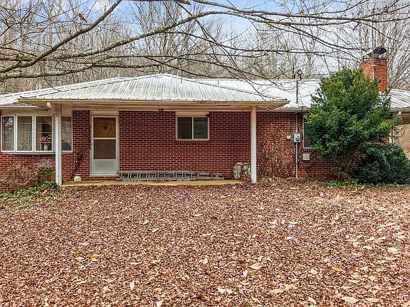 2nd image of 1201 Laurel Bluff Rd