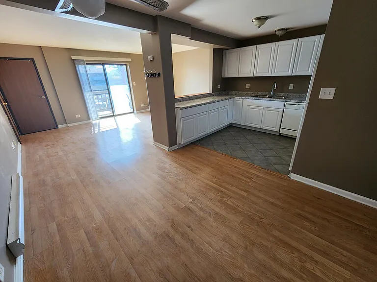 1348 N Geneva Dr #2A — Photo 5
