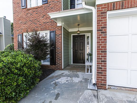 4th image of 3927 Concord Walk Dr SE