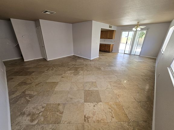 4th image of 7525 Hickory Hills Dr
