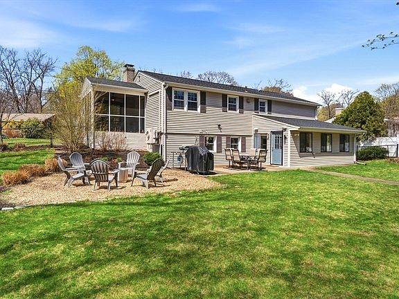 4th image of 39 Tanager Dr
