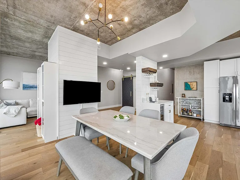 360 Nueces St #3702 — Photo 10
