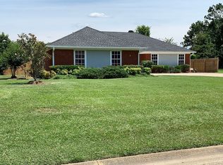 210 Driftwood Ave, Fairhope, AL 36532