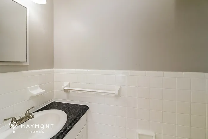 4731 Roberta Cir — Photo 9