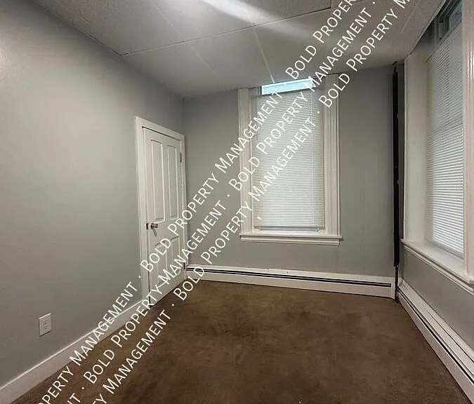 243 S 8th St #1 — Photo 5
