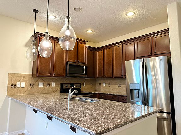 5th image of 2619 Amati Dr