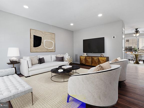 4th image of 6526 Old Carriage Way