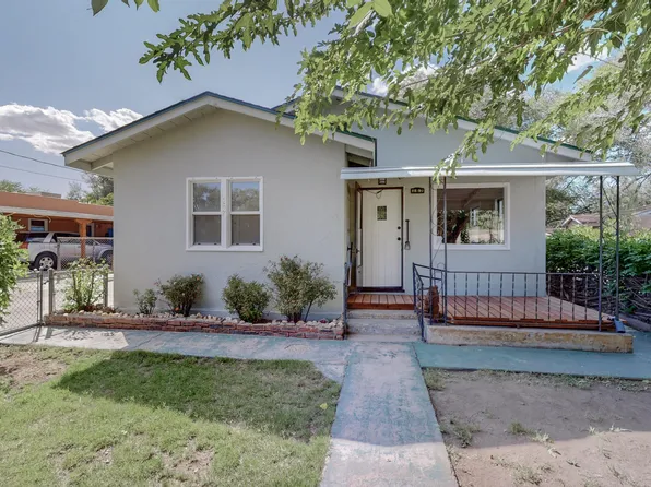 167 Riverside Dr SW, Albuquerque, NM 87105