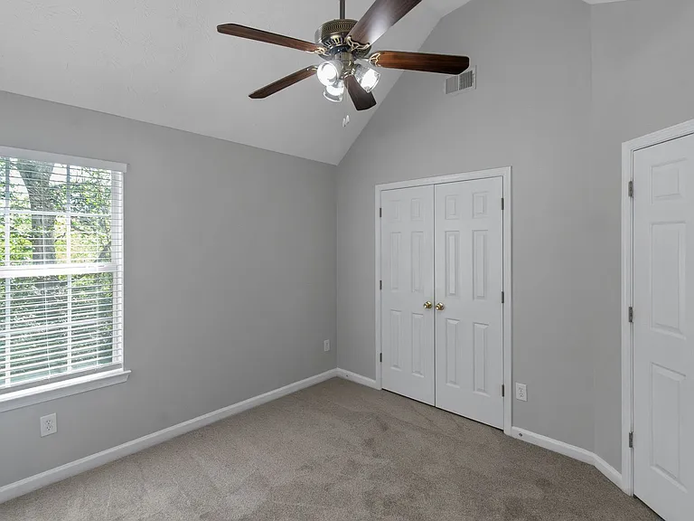 240 Dairyland Dr — Photo 28
