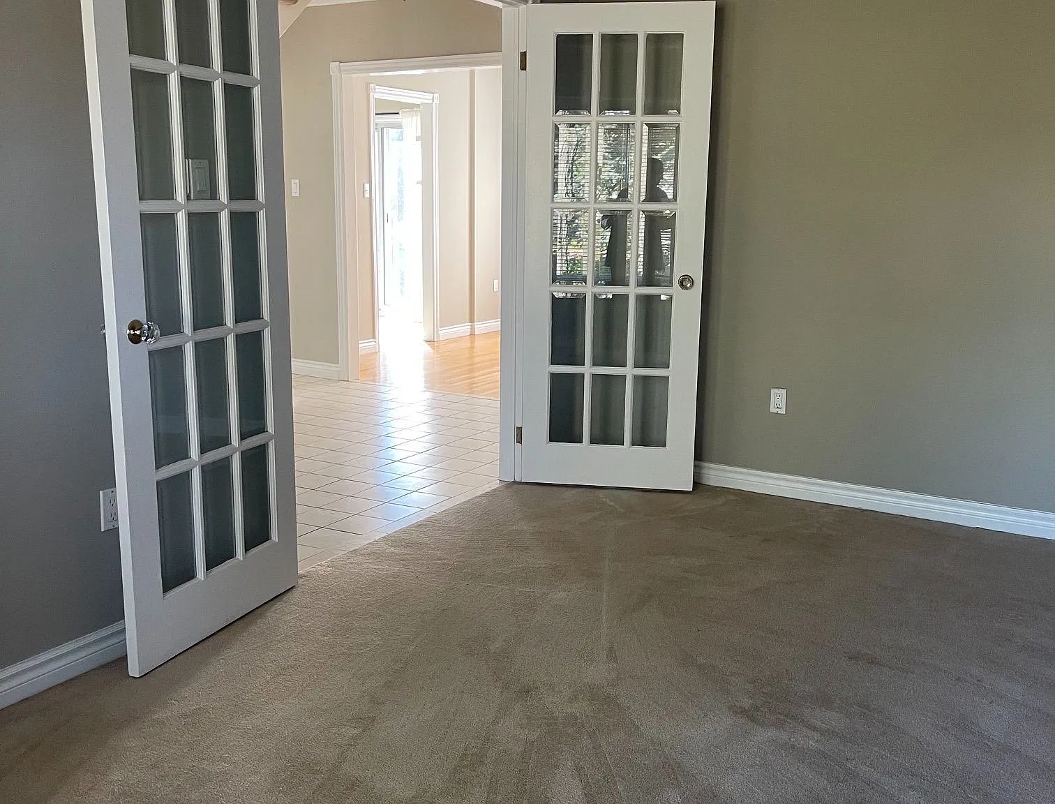 3 bed, $3,800 — Photo 3