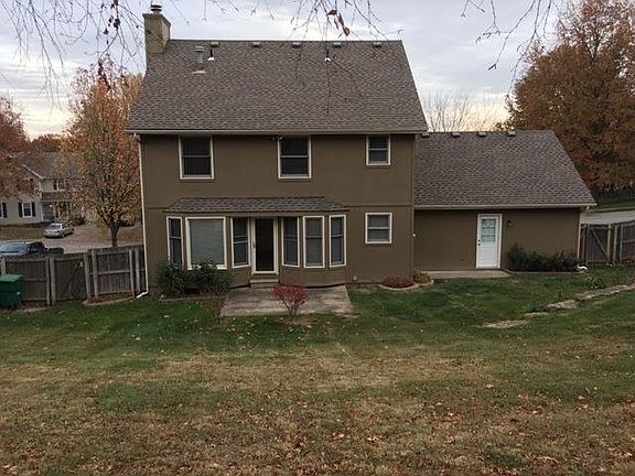 5th image of 2916 S Yuma Ct