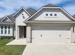 1136 Eclipse St, Hewitt, TX 76643