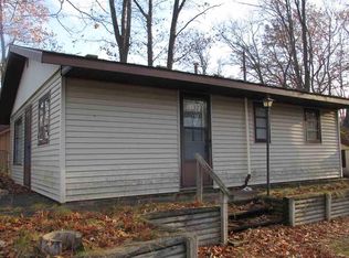 9020 W Oak Ln, Lake City, MI 49651