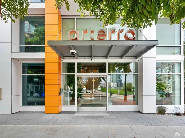 300 Berry St Unit 1204, San Francisco, CA 94158