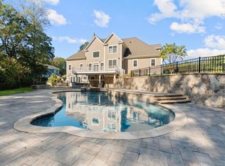 8 Farm River Rd, Orange, CT 06477