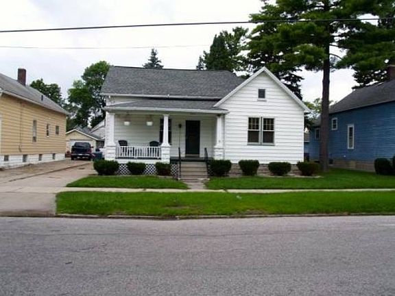 804 S Van Buren