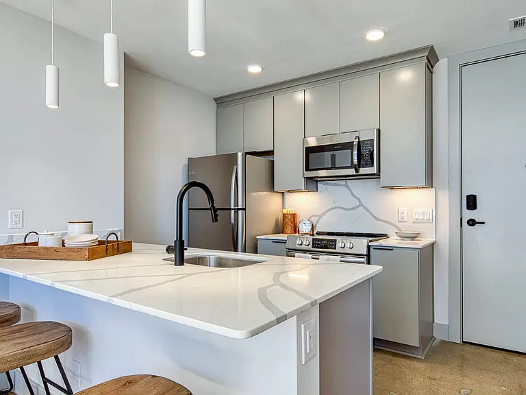 Marshall Floorplan Marbled Quartz Countertops