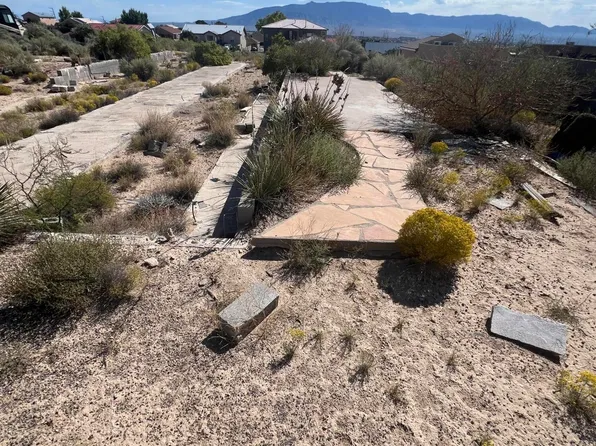 1117 11th Ave SE, Rio Rancho, NM 87124