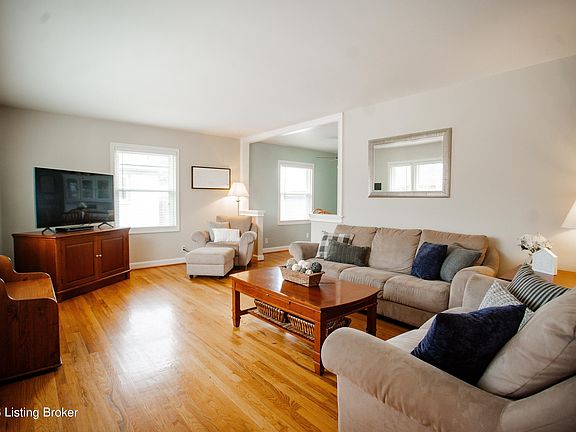 4th image of 3310 Cawein Way