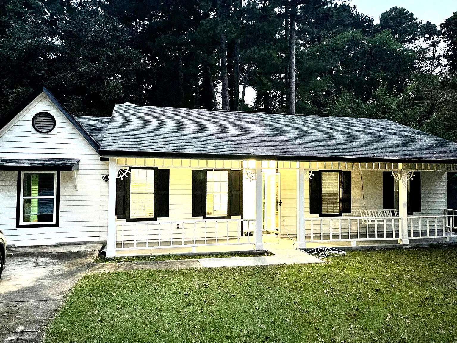 1462 Harbins Ridge Dr — Photo 1