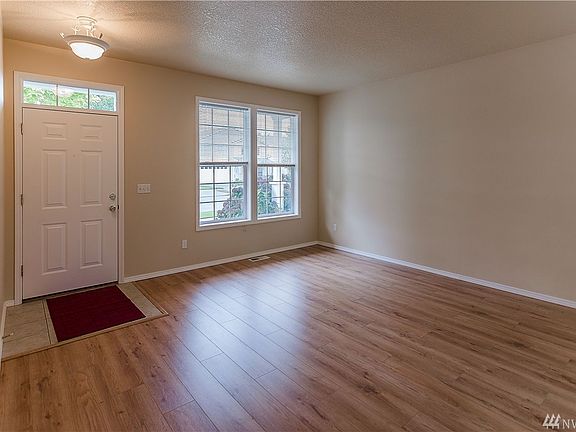 3rd image of 8329 15th Ave SE