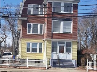475 New Park Ave, West Hartford, CT 06110