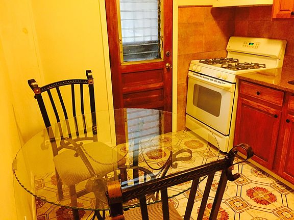2nd image of 2459 32nd St Ste 1