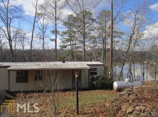 209 Weavers Lake Front Rd, Jackson, GA 30233