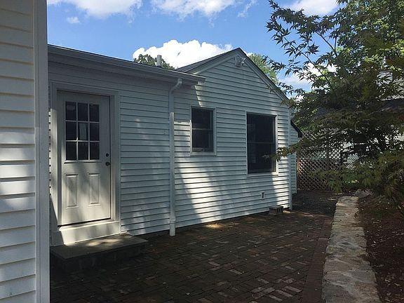 3rd image of 2 Hughes St