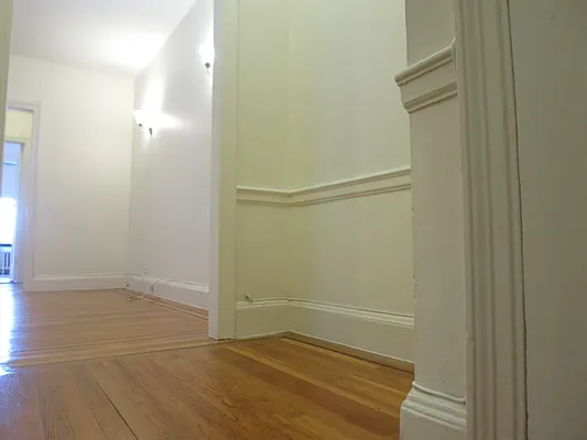 Rented by MNS | media 18